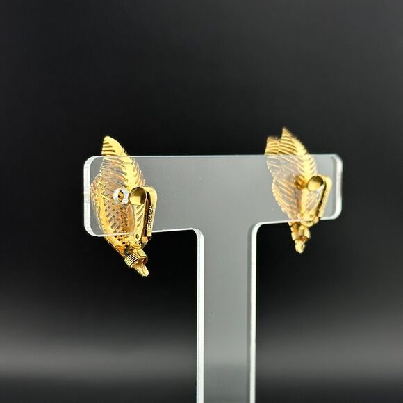 Vintage Signed Corocraft Gold-tone Openwork Leaf Clip on Earrings 1.5" - Picture 3 of 8
